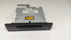 Audi Q7 4L CD-vaihtaja OEM 4L0035110 - Käytetty