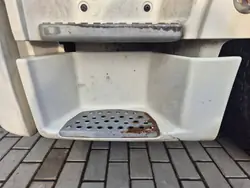 Grille de marchepied gauche blanche MAN TGX Euro 6