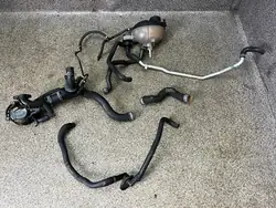 Vesijohtopumpun Kokoonpano Mercedes W204 2.2 CDI