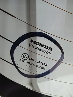 Vitre Arrière Honda Civic VIII HB OEM 0015833