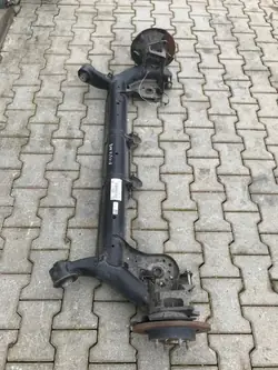Poutre suspension arrière OEM H1BC-CE pour Ford Fiesta MK8