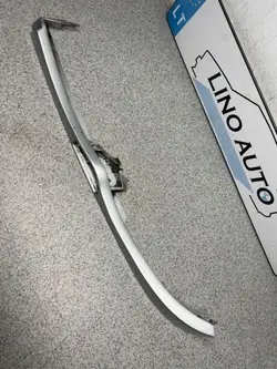 BMW 7030551 Rechte Scheinwerferabdeckung für 3er E46