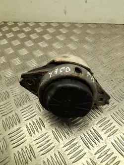 MERCEDES GL GLS W166 Moottorin Kiinnike V/S