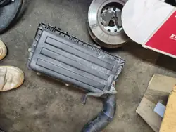 Luftfilterhus OEM 1K0129618BD för 1.4 16V