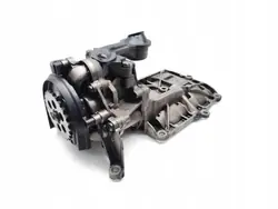 Pompe à huile BMW 7810823 pour 3 Series 320d Diesel