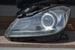 Linker voorlicht Bi-Xenon Mercedes C-Klasse W204