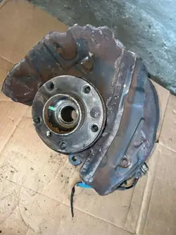 Moyeu Avant Gauche OEM 6761575 pour BMW X5 E53