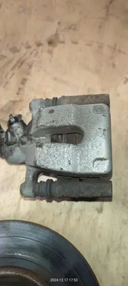 OEM 6876980 Jarrujousimet & Kiekot Taka Renault