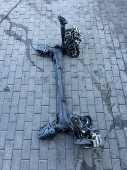 Viga do eixo traseiro R0Z para Opel Corsa F e Peugeot 208 II