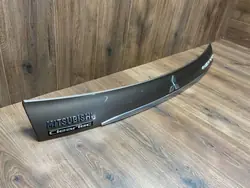 OEM 5817A275ZZ Moldura Portão Traseiro Mitsubishi Eclipse Cross