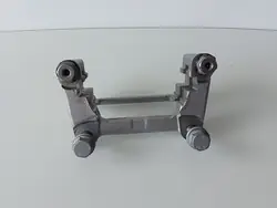 Audi A5 bakre höger bromsokhållare OEM 0731A