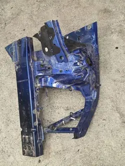 Élément central de longeron gauche BMW G20 G21 7432651