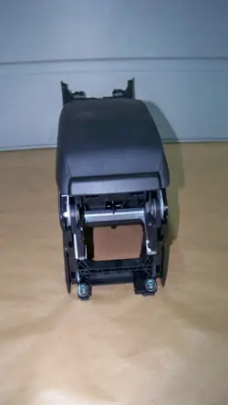 SEAT Leon 3 Käsinoja OEM leon 3 podłokietnik