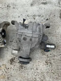 Jeep Grand Cherokee 2018 Différentiel arrière P68184737AB