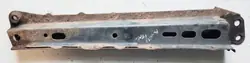 Bras de suspension droit OEM JISHN7B6E5D6FD53UGY3DYD1
