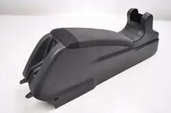 Keskikäytävä käsinojalla OEM 402842 Citroen C4 Cactukselle