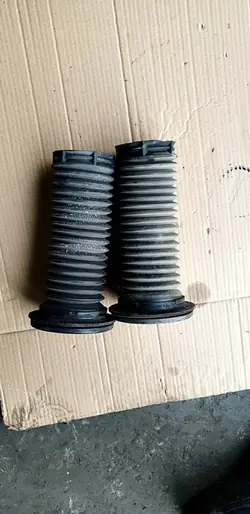 OEM A9109980101 Capas amortecedor dianteiro Sprinter 910/907