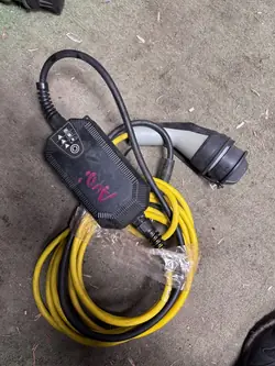 Acculader VW Passat B8