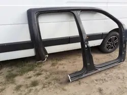 Käytetty kynnyspaneeli etu oikea VW Amarok 2H7