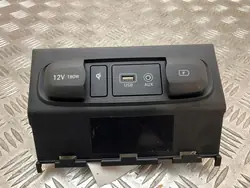 Conector USB Hyundai Santa Fe 2019 OEM 96120S1100