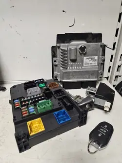 Kit de ignição OEM 9809447980 para Peugeot Expert 2.0L