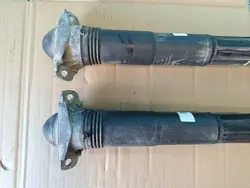 OEM 3Q0512009AF Takaiskunvaimennin Skoda Superbille