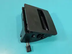 Tunneli Tuhkakuppi OEM 3V0863284 Skoda Superb III:lle