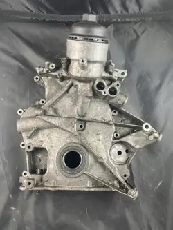 Couvercle de Distribution Mercedes-Benz OEM A2740150800 Occasion