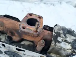 Collecteur d'échappement Ford Focus OEM 2619768 2011 1.6L