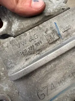 Support de boîte à vitesses gauche AUDI TT 8J 1K0199555AP