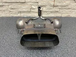 Ferrari 296 Pakoputki OEM 769752 Q1 - Käytetty
