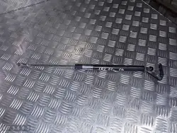Honda FR-V takaluukun tukijalat OEM 5F13C1 - Käytetty