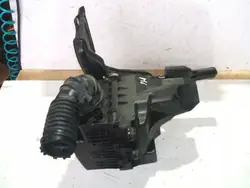 Mazda Luftfiltergehäuse SH01-133AX K3006