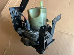 Pompe de direction OEM 4N51-3K514DL Volvo V50