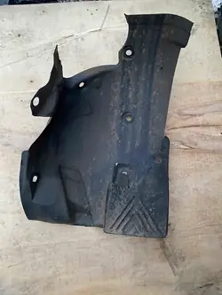 RENAULT FLUENCE LEFT FRONT FENDER 638430013R