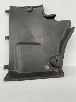 Audi OE 8K0825202A Proteção Inferior Frontal