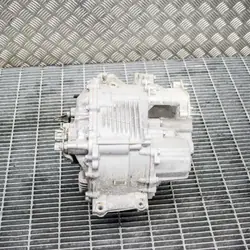 Bakre reduktor Toyota RAV4 IV 2.5L 145kW 2017