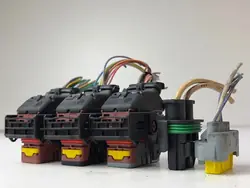 OEM 9661682980 Connecteur Boîte à Fusibles Citroen C4 I