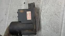 Centrale sluitpomp Audi A4 B5 96R Sedan 1.6B
