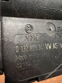 Moteur de volet VW OEM D2116 pour Golf VII Essence