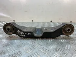 Subaru achterdifferentieelbevestiging OEM FBZ27212