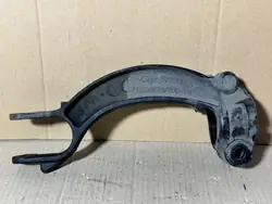 Etuoikea Jousituskiinnike AUDI A6 C7 202300G