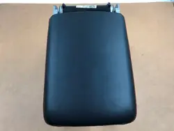 Keskikonsolin käsinoja OEM 8W0864283F Musta Audi