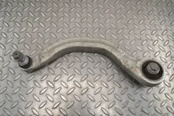 Braccio di controllo anteriore destro Tesla Model 3 2023 OEM 104435900A