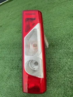 FIAT SCUDO EXPERT JUMPY II 07-16 Lampe Arrière Droite Complète