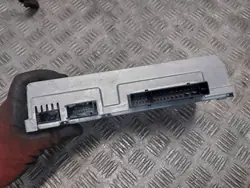 Bang & Olufsen Verstärker OEM 8T0035223H für Audi Q5