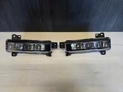 BMW F48 F45 F44 G20 G21 G06 Farol de Neblina Direito 8089526