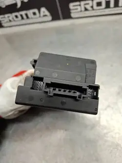 Sytytyskytkin Mercedes-Benz E W211