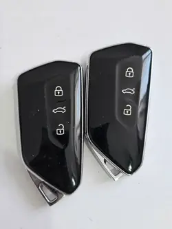 VW Golf VIII Kaukosäädin OEM 5H0959753BR - Käytetty