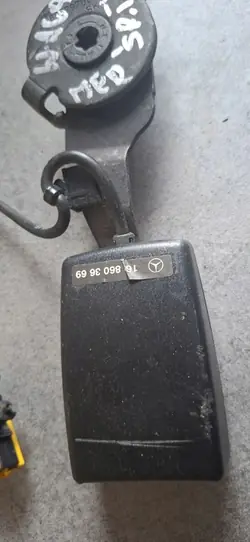 Mercedes Baksätes Bältesspänne OEM 1698603669